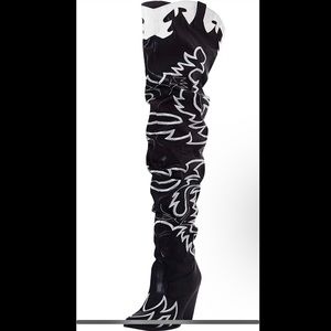 Cape Robin Cowboy Boots